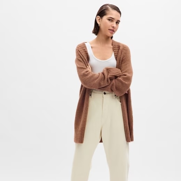 GAP Blanket Boyfriend Cardigan - Picture 1 of 6